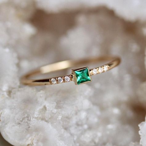 Emerald Ring Design, Inexpensive Jewelry, Marriage Ring, Local Eclectic, Petite Ring, Emerald Ring Gold, Diy Jewelry Inspiration, Brass Cuff, Gold Rings Fashion