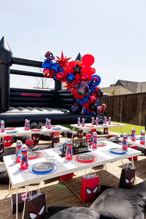 Spidy Birthday Party Theme, Avengers Birthday Party Decorations, Spiderman Theme Party, Spidey Party, Spider Man Birthday Party, Hulk Birthday Parties, Spiderman Birthday Party Decorations, Hulk Birthday, Spider Man Birthday