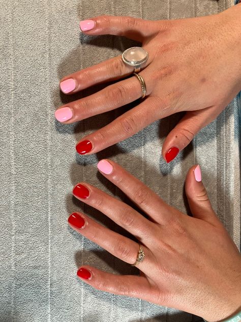 Nature Nail Colors, Short Nails Spring Ideas, Summer Short Nails Square, 2 Pink Nails, Mismatch Nail Colors, Red An Pink Nails, Cute Valentines Nails Short Pink And Red, Red Nails With Pink Accent Nail, Nails Inspo Red And Pink