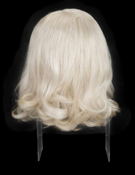 Marilyn Monroe Hair, Platinum Blonde Ombre, Blonde Ombre Hair, Marilyn Monroe Fashion, Ombre Hair Blonde, The Misfits, Platinum Blonde Hair, Hair Colours, Blonde Ombre