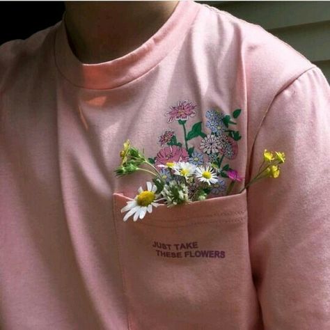 - ̗̀ lillianrose ̖́- Wallpapers Rosa, Do It Yourself Nails, Terrence Loves You, Random Aesthetics, Soft Boy, 90's Fashion, Tyler Joseph, Janis Joplin, + Core + Aesthetic