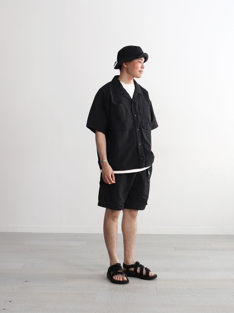 Japanese Street Fashion Men, Men Ootd, Clothes Photography, Asian Men Fashion, Japan Outfit, Fashion Boy, Style Reference, Shorts Outfit, Stylish Mens Outfits