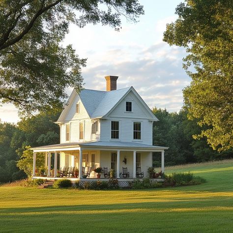 1800s Farmhouse Exterior, Vintage Farmhouse Exterior, Farmhouse Layouts, House Surrounded By Trees, Old White House, Tennessee Homes, Old Southern Homes, Early American Homes, Farmhouse Layout