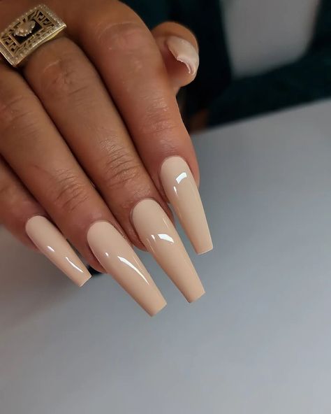 Ongles Beiges, Beige Nails Design, Posh Nails, Simple Fall Nails, Nail Art Gel, Beige Nails, Vibrant Nails, Dope Nail Designs, Neutral Nails