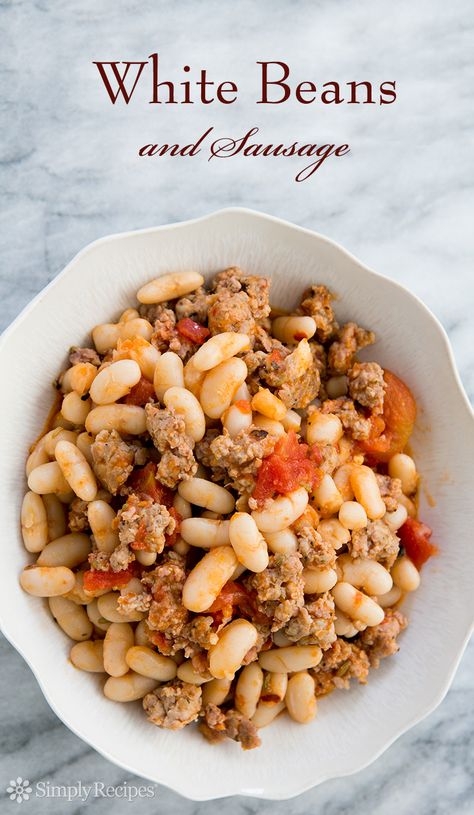 White Beans And Sausage Recipe, White Beans And Sausage, Sauce Spaghetti, Beans And Sausage, Sage Sausage, Meal Prep Plans, Sausage Recipe, Sweet Italian Sausage, Cannellini Beans