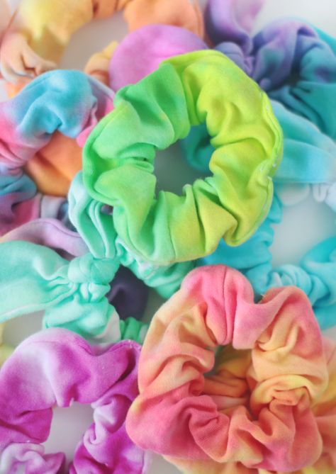 Tye Dye Birthday Party Decorations, Tye Dye Scrunchies, Tie Dye Groovy Party, Tie Dye Party Snacks, Tie Dye Theme Birthday Party Ideas, Toddler Tie Dye, Tie Dye Scrunchie Diy, Pastel Tie Dye Party, Tye Dye Birthday Party Ideas Kids