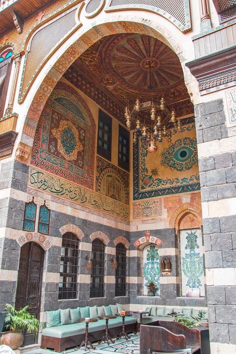 Syrian House, Arabian Architecture, Arabic Living Room, Turkish Architecture, Middle Eastern Decor, Arabian Decor, Arabic Decor, Damascus Syria, Arab Culture