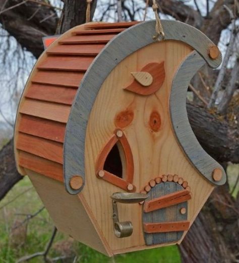 Cottage Birdhouse, Cool Bird Houses, Birdhouse Projects, Whimsical Cottage, Bird House Plans, Bird House Kits, Bird Houses Painted, Birdhouse Designs, Bird Houses Diy