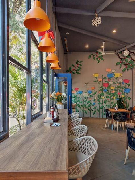 Vibrant Cafe Interior, Colourful Cafe Interior Design, Modern Cafe Design Interior, Cafe Interior Design Simple, Colorful Cafe Design, Cafe Interior Design Small Indian, Fun Cafe Design, Mexican Coffee Shop Interior Design, Cafe Design Colorful