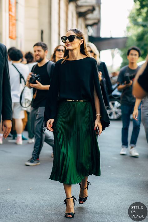 Street Style Fashion Olivia Palermo Street Style, Street Style Skirt, Estilo Olivia Palermo, Skirt Diy, Olivia Palermo Style, Outfit Street, Nyc Street Style, Eve Outfit, Streetstyle Fashion