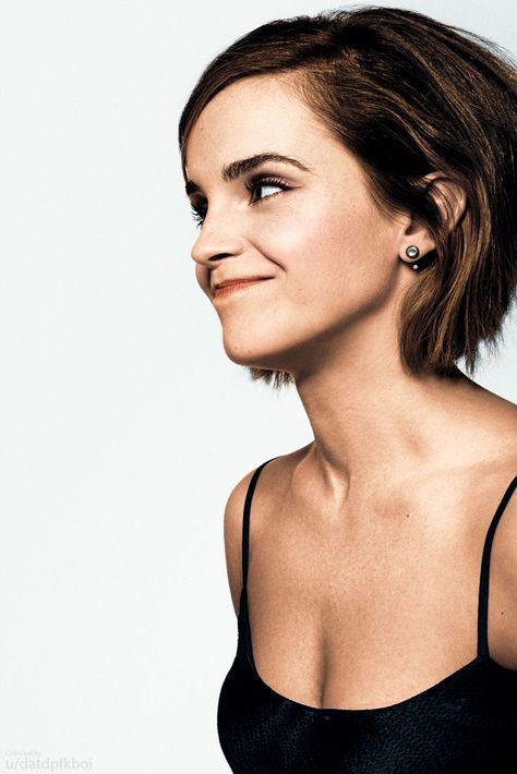 Emma Watson Short Hair, Emma Watson Wallpaper, Emma Watson Hair, Happy Hair, The Smile, Smile On, Emma Watson, Pixie Haircut, Hair Dos