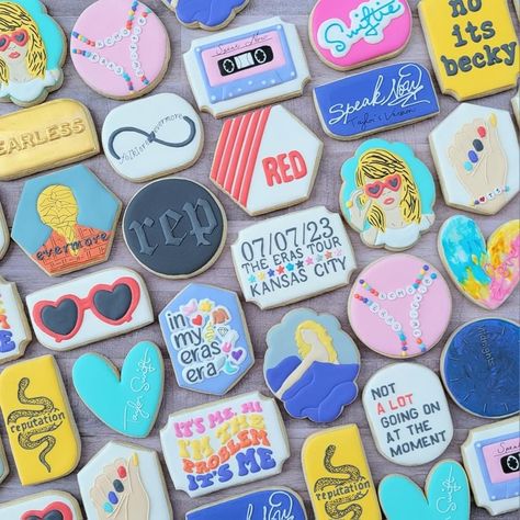 Taylor Swift Cake, Era Tour, Quitting Job, S Cookies, Taylor Swift Birthday, Taylor Swift Cute, Bday Party Ideas, Cookie Ideas, Decorated Cookies