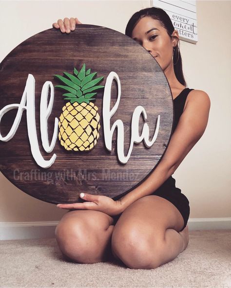 Aloha Sign, Hawaii Themed Party, Flamingo Themed Party, Pineapple Theme, Aloha Party, Saw Wood, Hawaiian Theme, Hawaiian Party, Crafty Moms