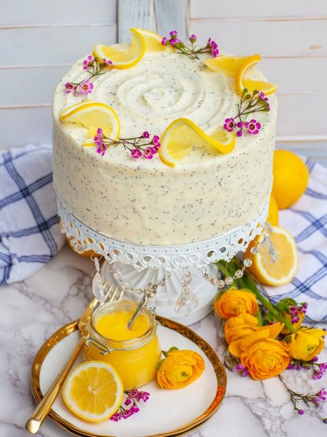 Pretty Cake Decorating, Lemon Poppyseed Cake Recipe, Best Lemon Cake Recipe, Lemon Birthday Cakes, Poppy Seed Cake Recipe, Lemon Poppy Seed Cake, Lemon Poppyseed Cake, Lemon Cream Cheese Frosting, Seed Cake