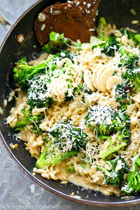 Quiche Chorizo, Broccoli Parmesan, Healthy Weekly Meal Plan, Garlic Roasted Broccoli, Meal Plan Week, Garlic Broccoli, Parmesan Broccoli, Parmesan Risotto, Creamy Parmesan