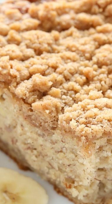 Rolled Cakes, School Baking, Banana Crumb Cake, Banana Coffee Cakes, Crumb Coffee Cakes, Crumb Bars, Banana Dessert Recipes, Dinner Roll, Nutella Brownies