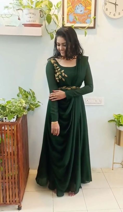 Full Length Dress Indian, Full Hand Anarkali, Black Gown Indian Party Wear, Modern Kurta Designs Women, Green Colour Outfit, Kurti With Belt, Party Wear Gown For Women, Funali Braids, Green Anarkali Dress