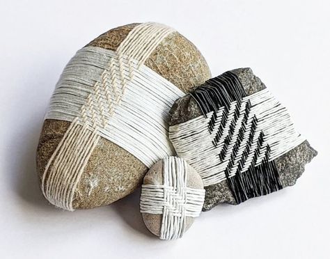 Rock Weaving, Sarah Ward, Pressed Flower Crafts, Weaving Wall Hanging, Weaving Tutorial, Creative Textiles, Woven Wood, Rock Decor, Stone Wrapping