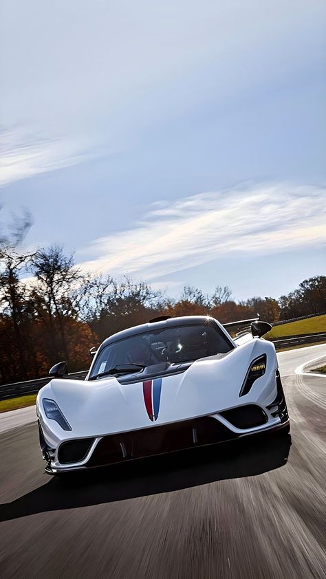 Hennessey Venom F5, Hennessey Venom, Hennessey Venom Gt, Bespoke Cars, Upcoming Cars, Airplane Fighter, Tesla Roadster, Bugatti Chiron, Tuner Cars