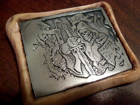 metal etching, drawing on metal, engraving, electrochemical metal etching, Etching Drawing, Intaglio Printing, Metal Engraving Tools, Photo Etching, Etching Metal, Engraving Metal, Etching Ideas, Interesting Facts About Yourself, Engraving Tools