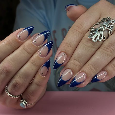 Navy Nails Design Winter, Blue French Tip Nails With Gems, Navy Blue Nails French Tip, Deep Blue Nails Designs, Blue Nails With Gems, Navy Blue French Tips, Navy French Tip Nails, Dark Blue French Tip Nails, Navy Nails Design