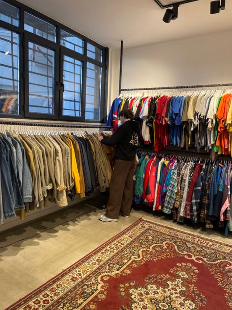 #fashion #thriftshop #thriftstorefinds #thrifted #istanbul #streetwear #outlet #taksim #galatakulesi #aestheticstyle #boujee Shopping In Istanbul, Cozy Clothing, Warm Lighting, Casual Jackets, Cozy Outfit, Thrift Shopping, Retro Vibe, Large Windows, Neutral Tones