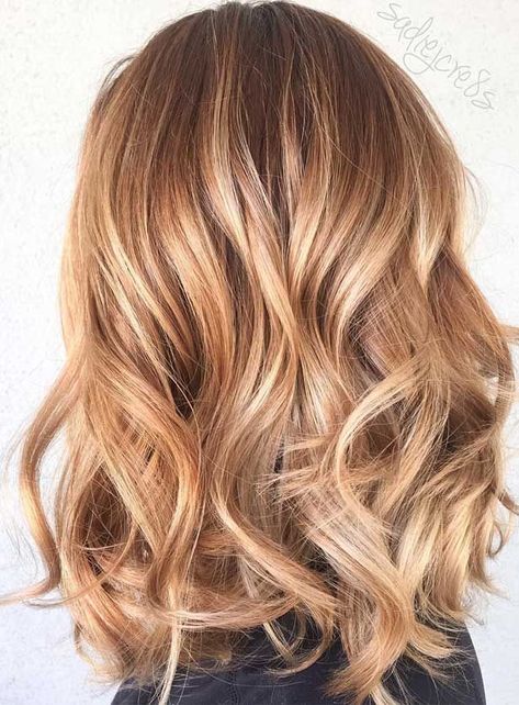 Summer to fall and about to entry into winter, switching up your whole beauty routine is a must—especially when it comes to your hair color.  The... Honey Blonde Hair, Winter Hair Color, Balayage Brunette, Brown Blonde Hair, Winter Hairstyles, Blonde Color, Blonde Balayage, Brown Hair Colors, Great Hair