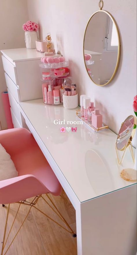 Pink Room Decor, Dekorasi Kamar Tidur, Pinterest Room Decor, Preppy Room Decor, Girly Room, Preppy Room, Redecorate Bedroom, Dream Room Inspiration, Room Makeover Bedroom