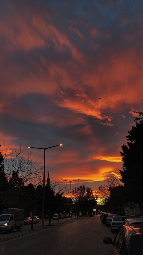 Street Asthetic Picture Wallpaper, 2009 Aesthetic, Sky Photography Nature, Golden Sunset, Sky Pictures, Night Scenery, Look At The Sky, Pretty Landscapes, Sunset Wallpaper