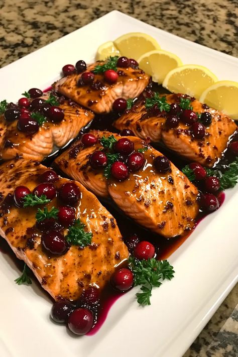 Holiday Glazed Salmon with Cranberries Fresh Salmon Recipes, Cheesy Garlic Chicken, Cranberry Glaze, Orange Glazed Salmon, Christmas Main Dishes, Best Salmon Recipe, Honey Glazed Salmon, Seafood Dish Recipes, Grilled Salmon Recipes