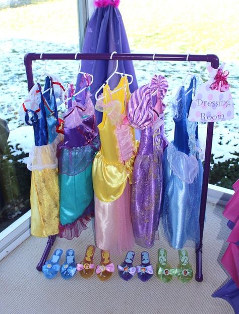 Create a disney princess dressing room at your child's birthday party so all her royal guests can play dress up. Perfect activity idea for princess themed birthday party. Princess Dressing Room, Disney Princess Birthday Party Ideas, Princess Birthday Party Ideas, Disney Princess Theme, Disney Princess Birthday Party, Princess Theme Birthday, Princess Theme Birthday Party, Princess Tea Party, Disney Princess Birthday