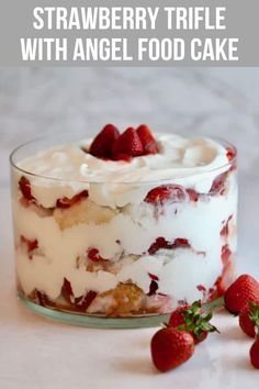 Trifle With Angel Food Cake, Strawberry Angel Food Cake, Strawberry Trifle, Trifle Dish, Trifle Desserts, Trifle Recipe, Angel Food Cake, Food Cake, Fresh Strawberries