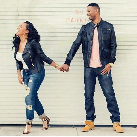 Engagement inspiration! Couple Engagement Pictures, Couple Fits, Engagement Pictures Poses, Anniversary Photoshoot, Black Couple, Cute Couple Outfits, Couples Engagement Photos, Black Love Couples, Pictures Poses