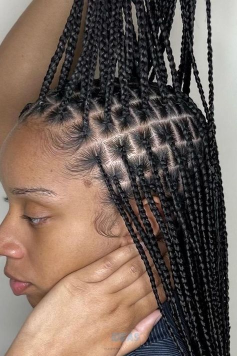 Small Box Braids Hairstyles, Small Box Braids, Big Box Braids Hairstyles, Box Braids Hairstyles For Black Women, Cute Box Braids Hairstyles, Protective Hairstyles Braids, Short Braids, Box Braids Styling, Pretty Braided Hairstyles