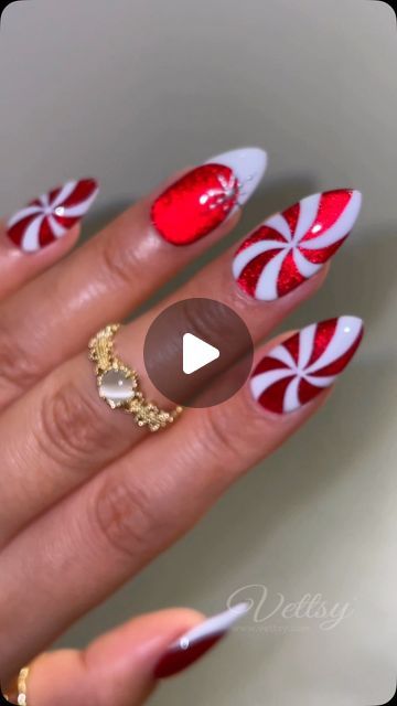 Vettsy on Instagram: "❤️ Cat Eye Peppermint Candy Christmas Nails for your Holiday nail inspiration ✨  🛒Products Used: ✨Hema-Free Super Cat Eye Gel ✨Hema-Free Gel-Passion/Young Love ✨Chrome Painting Gel-Silver  👉 Shop the same nail supplies via my bio or visit vettsy.com  Follow @vettsystore & @vettsynails for more nail inspiration 🧚‍♀️  👭Tag friends who would like this👭  #vettsynails #nailsathome #christmasnails #christmasnailsart #holidaynails #peppermintcandy #rednails #cateyenails #redcateyenails #magneticnails #magneticgelpolish #glitternails" Christmas Nails Cateye, Cat Eye Nails Design Ideas, Christmas Nails Cat Eye, Christmas Cat Eye Nails, Holiday Chrome Nails, Velvet Nails Design, Cat Eye Christmas Nails, Chrome Christmas Nails, Chrome Painting