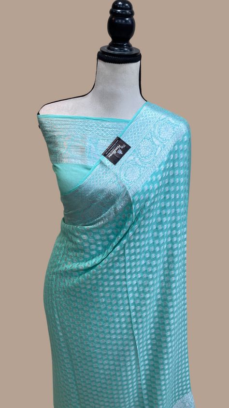 Shiffon Sarees Simple, Isha Borah, Georgette Banarasi Saree, Black Dessert, Dupatta Dress, Banarasi Sari, Pure Chiffon Sarees, Silk Banarasi Saree, Blue Silk Saree