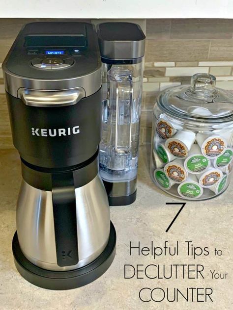 7 Helpful Tips to Declutter Your Counter | #ad #PerfectBrewForAnyOccasion  #CollectiveBias #SpringCleaning #HouseCleaning #CleaningTips #HomeOrganization #Keurig #Kcups #Coffee @keurig @bedbathandbeyond Coffee Makers On Counter, Coffee Pot On Counter Ideas, Keurig Coffee Station On Counter, Instagram Story Coffee, Coffee Bar Decorations, Home Coffee Bar Ideas, Keurig Coffee Station, Cafe At Home, Cofee Bar