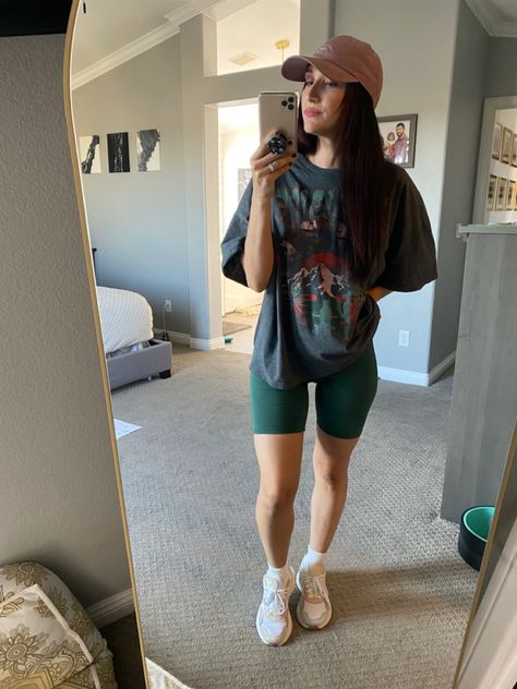 Oversized T Shirt Biker Shorts, Bike Shorts Baggy Tee, Teal Biker Shorts Outfit, Olive Green Biker Shorts Outfit, Green Bike Shorts Outfit, Shorts And Chucks Outfit, Biker Shorts Big Tee Outfit, Oversized Gym Tee, Colored Biker Shorts Outfit