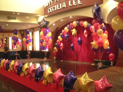 Stage Decoration Ideas, 5th Grade Graduation, Farewell Parties, Stage Decoration, Preschool Graduation, Stage Decorations, Graduation Decorations, Graduation Ceremony, School Decorations