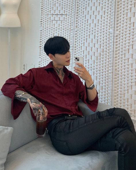 Fancy Guy Outfits Aesthetic, Asian Clubbing Outfit Men, Formal Male Outfit Classy, Aesthetic Formal Outfits Male, Party Outfits Male, Formal Classy Outfits Men, Casino Outfit Men, Gangster Outfit Men, Elegant Rocker Outfit