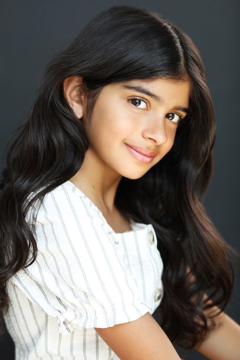 Headshots | Karolina Turek Photography | Vancouver Headshot Photographer Kids Headshot Poses, Kids Headshots For Acting, Teenage Headshots, Kid Headshots, Dancer Headshots, Dance Headshots, Harry Potter Show, Actress Headshots, Head Practice