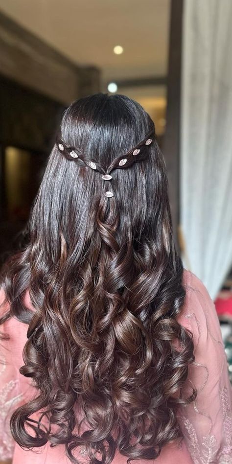 Open Straight Hair Hairstyles, Lehnga Hairstyles Open Hair Straight, Indian Wedding Hairstyles For Round Face, Open Hairstyles Straight Hair, Ambada Hairstyle, Lehenga Hairstyles, Open Hair, Wedding Hair Up, Brand Manual