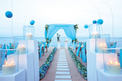 Blue Wedding Colour Theme, Blue Beach Wedding, Wedding Setup, Wedding Ceremony Ideas, Beach Wedding Reception, Mandap Decor, Wedding Venues Beach, Wedding Beach Ceremony, Wedding Colors Blue