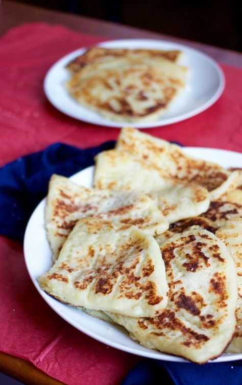 Potato Scones, Tattie Scones, Romanian Recipes, Scottish Breakfast, Scottish Dishes, Drink Party, Scottish Recipes, How To Cook Potatoes, Photography Food