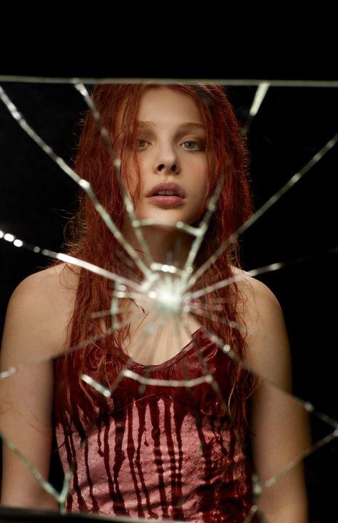 Carrie [2013] Promo Carrie Remake, Carrie Stephen King, Carrie 2013, Carrie Movie, Carrie White, Chloe Grace Mortez, Hit Girls, Chloë Grace Moretz, Chloe Moretz