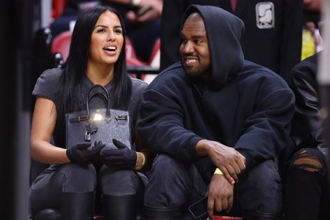 KANYE West’s girlfriend Chaney Jones has topped Kris Jenner’s $100K crocodile Birkin bag after Kanye West gifted her a $275K purse. The rapper purchased the extremely rare item for Chaney, 24, costing a whopping $275,000, according to Page Six Style. Kanye, 44, bought the bag, made from silver Chèvre leather and palladium hardware, from Privé […] Kanye West Girlfriend, Kanye West Smiling, Chaney Jones, Kanye West Wife, Eat Beautiful, Reggie Bush, Project Topics, Fashion Outfits Dresses, Nba Game