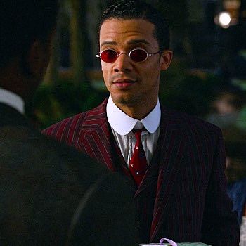 Raleigh Ritchie, Lestat And Louis, Vampire Look, Black Vampire, Vampire Shows, Vampire Series, Horror Tale, The Vampire Chronicles, Vampire Boy