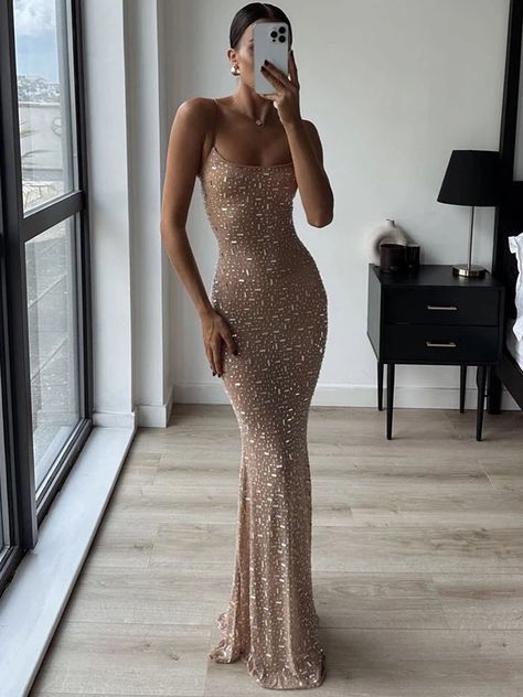 Mini Robes, Sequin Maxi Dress, Sequin Maxi, Maxi Dress Evening, Style Maxi Dress, Party Dresses For Women, Stunning Dresses, Night Club, Evening Gowns