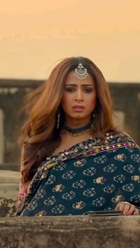 Sajani Re Song, Gulabi Saree Song, Saraiki Song Status, Naadaniyan Song, Indian Songs, Songs Status, Favourite Song, Punjabi Songs, Video Status