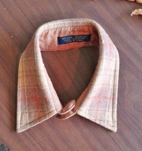 There are so many things you can make with ONE upcycled flannel shirt, here are FIVE projects! Plaid Shirt Refashion, Things To Make With Flannel, Shirt Cuffs Repurpose, Projects With Flannel Fabric, Flannel Shirt Crafts, Flannel Crafts Projects Ideas, Memory Projects From Clothes, Flannel Upcycle Diy, Upcycle Flannel Shirt Diy